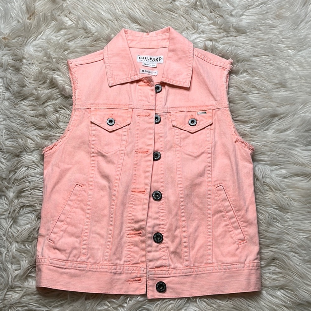 Bullhead Denim Salmon Pink distressed jean vest size XS